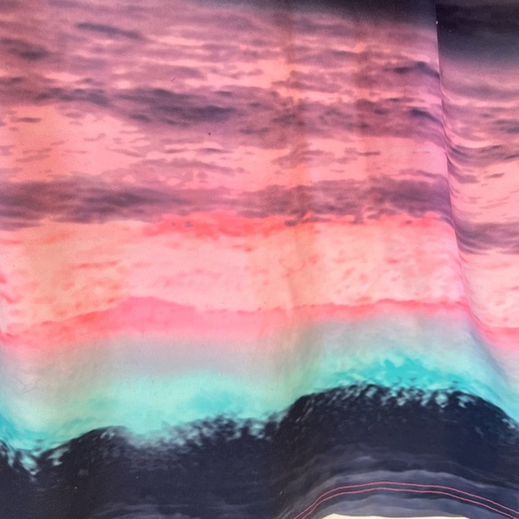 Lululemon Tank sz 8 - Picture 2 of 4